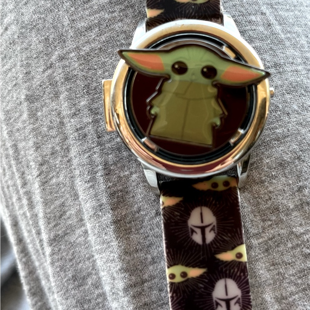 Star Wars Baby Yoda Watch